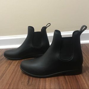 Black Rubber Chelsea Rainboots 10